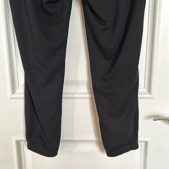 Athleta Black Bounce Back Jogger Size Large - Picture 7 of 9